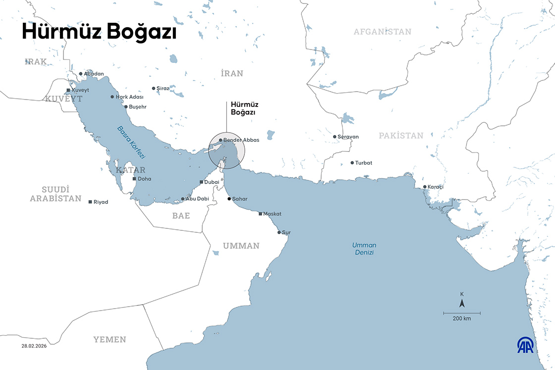 Dünya genelinde petrol sevkiyatının kalbi konumunda olan Hürmüz Boğazı'nda sular