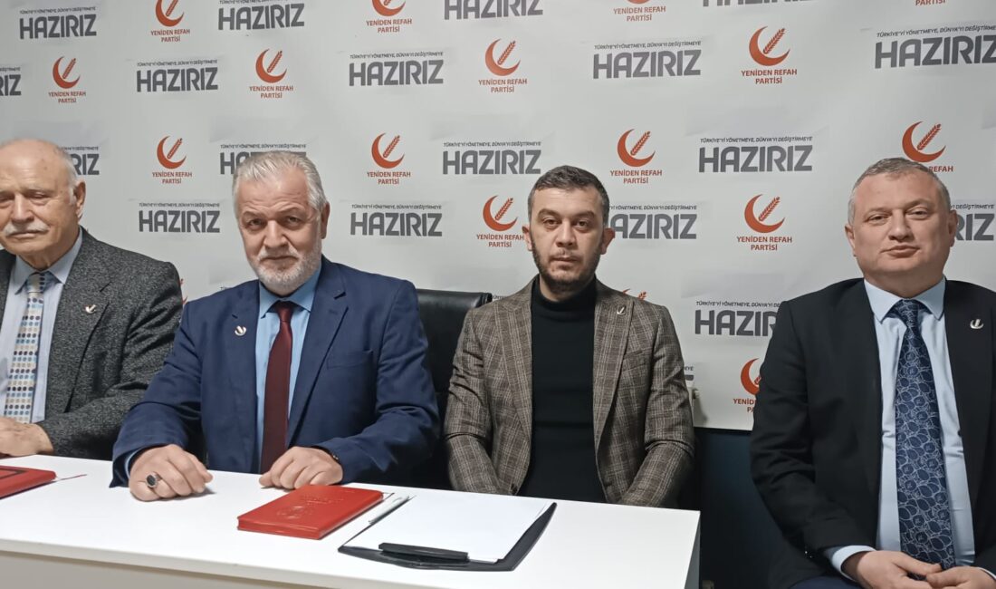 Yeniden Refah Partisi Afyonkarahisar İl Divan Kurulu, parti il binasında