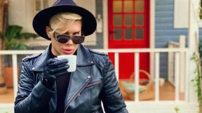 Sosyal medya dünyasının en renkli ve tartışılan isimlerinden biri olan