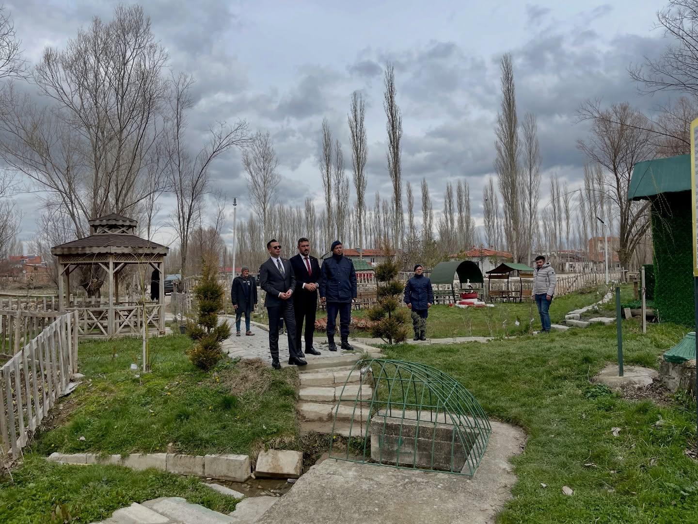 Uluslararası Sıfır Atık Günü kapsamında Sinanpaşa’da anlamlı bir ziyaret gerçekleştirildi.