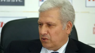 Bordo-mavili kulübün hem futbolcusu hem de başkanı olarak adını tarihe