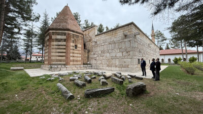 Isparta'nın Atabey ilçesinde, Anadolu Selçuklu Sultanı 1. Alaaddin Keykubat döneminde
