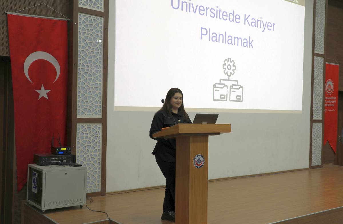 AFSÜ öğrencilerine, AFSÜ Psikolojik Danışmanlık ve Rehberlik (PDR) Komisyonu eğitimleri