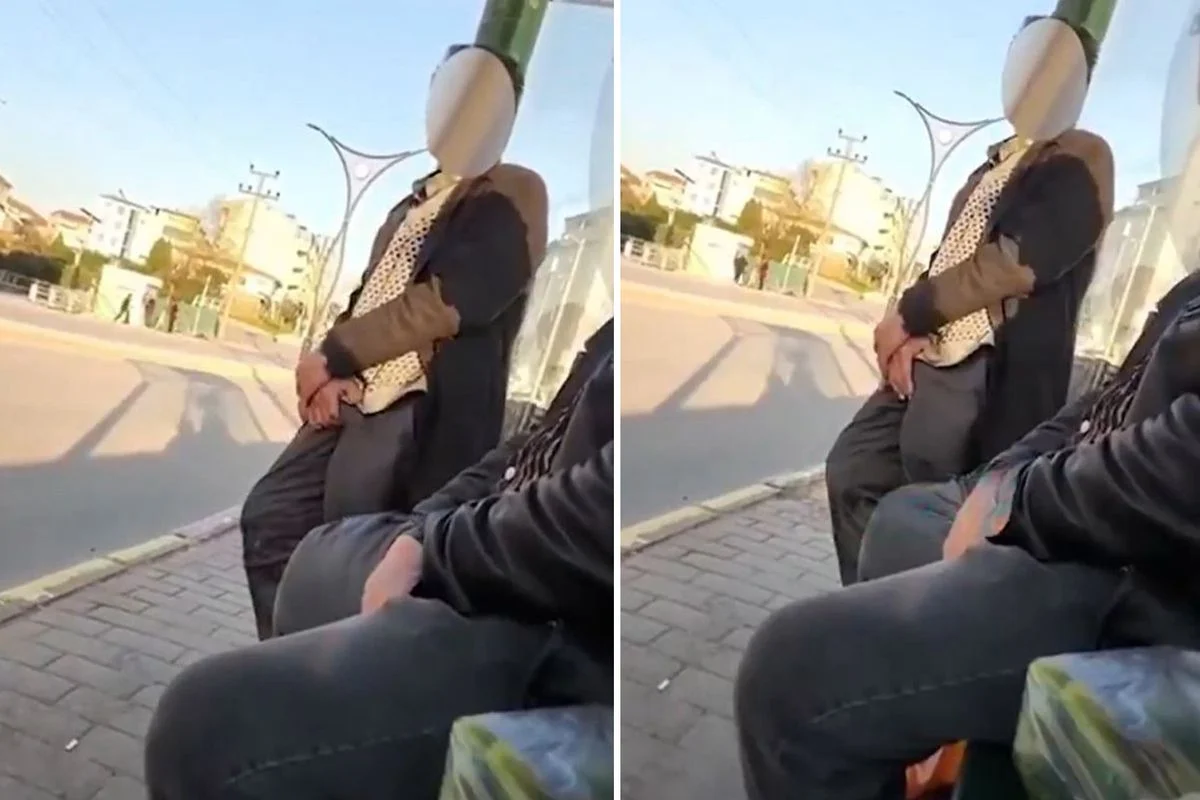 Kocaeli’nin Körfez ilçesinde bir otobüs durağında kaydedilen skandal görüntüler sosyal