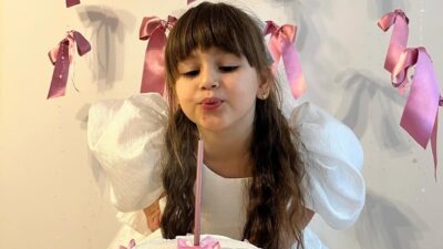 Kocaeli’nin Gebze ilçesinde okul çıkışı servis minibüsünün altında kalarak hayatını