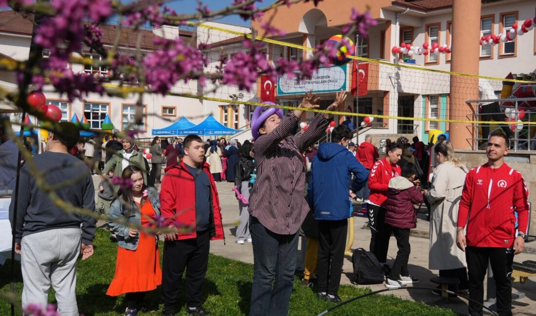 Düzce Belediyesi, Dünya Otizm Farkındalık Günü kapsamında özel öğrenciler için
