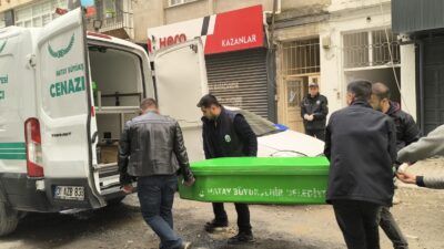 Hatay'ın Dörtyol ilçesinde iki gündür kendisinden haber alınamayan 75 yaşındaki