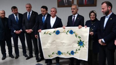 Ulaştırma ve Altyapı Bakanı Abdulkadir Uraloğlu, Kütahya’nın ulaşım ağını güçlendirecek