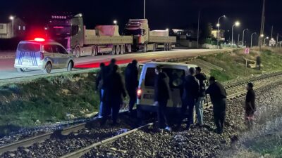 Afyonkarahisar kent merkezinde gece saatlerinde yaşanan olayda, dikkatsiz bir sürücü