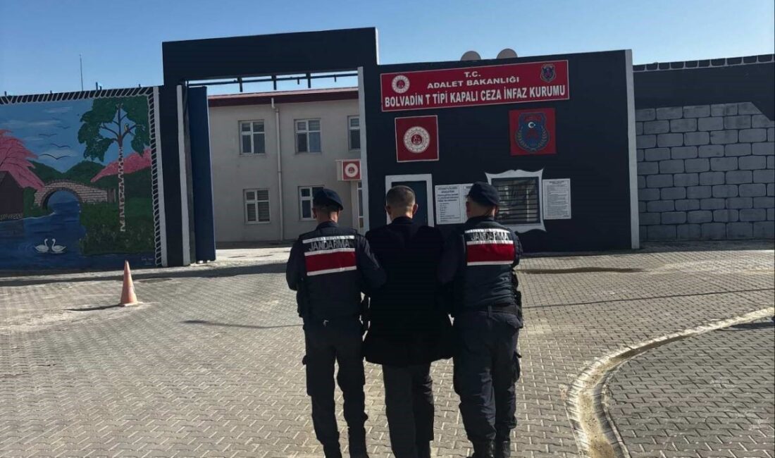 Afyonkarahisar İl Jandarma Komutanlığı, suç ve suçluyla mücadele kapsamında yürüttüğü