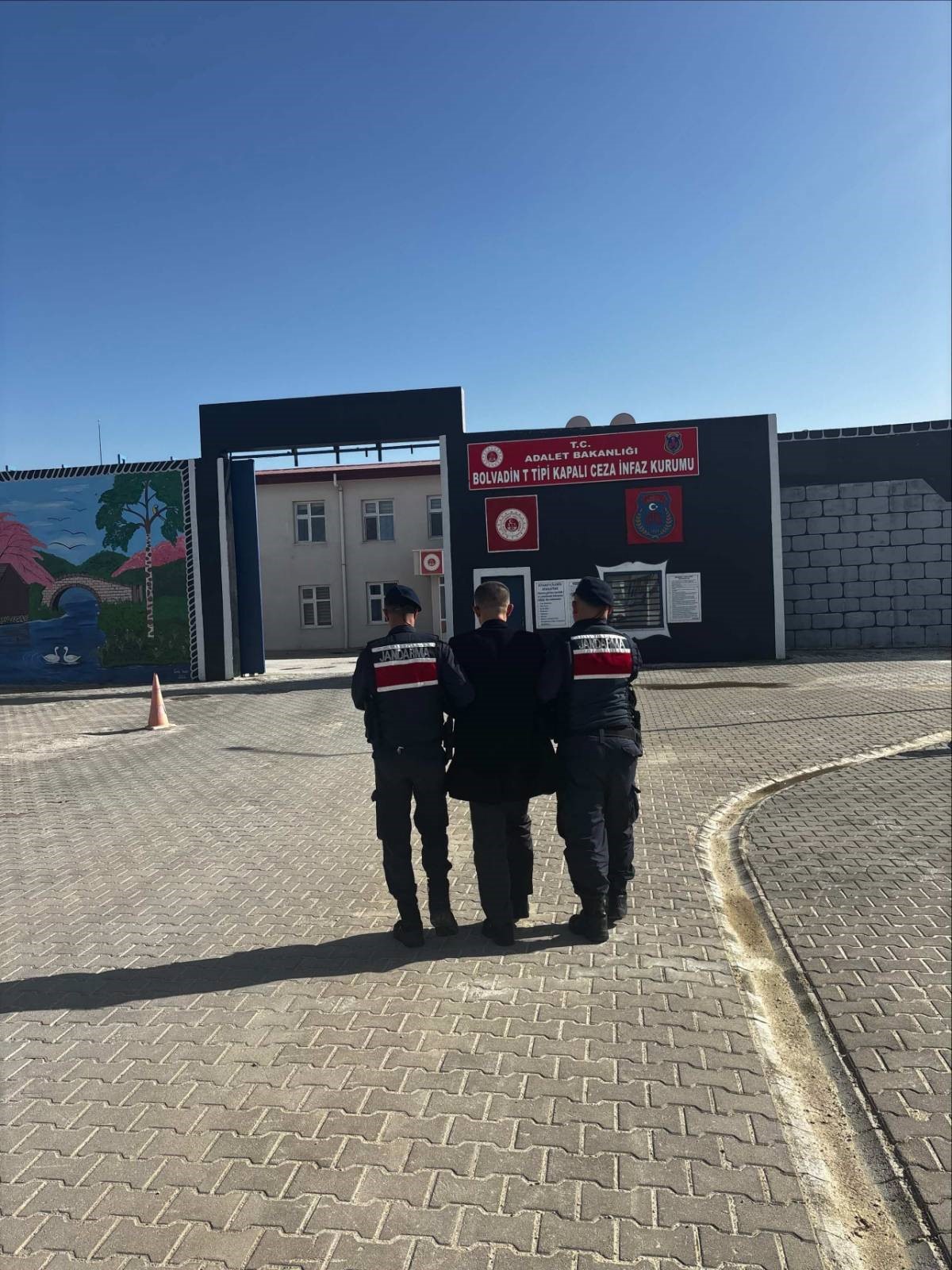 Afyonkarahisar İl Jandarma Komutanlığı, suç ve suçluyla mücadele kapsamında yürüttüğü