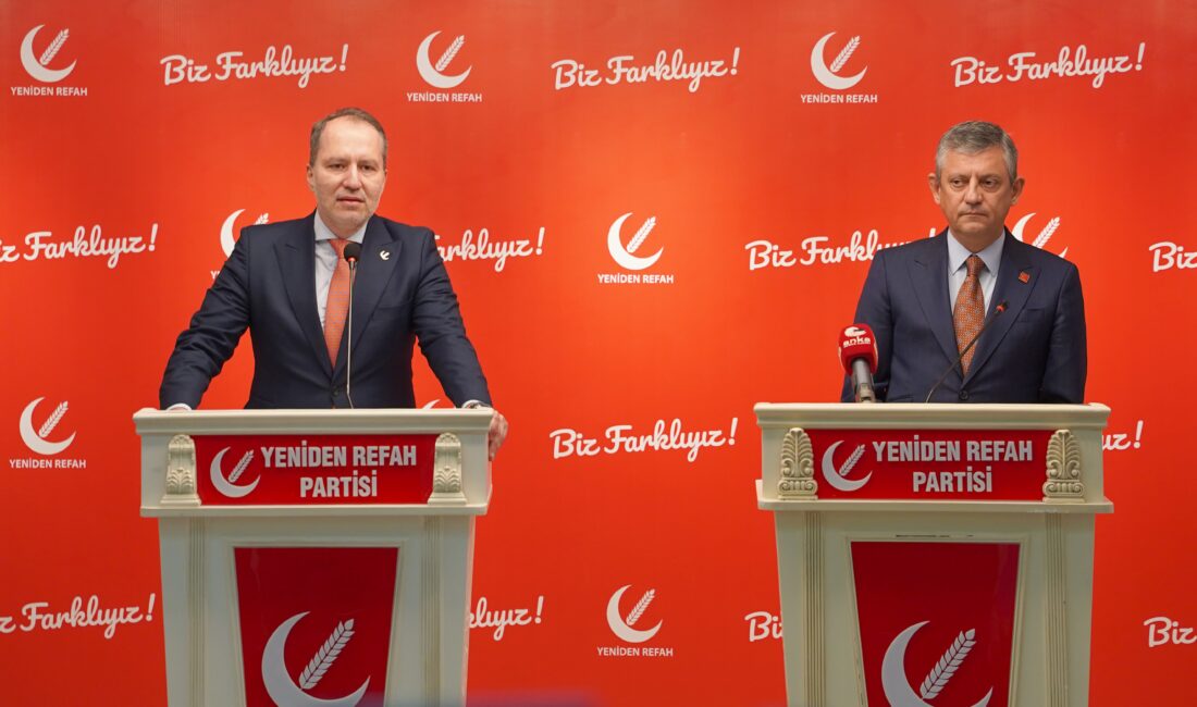 CHP Genel Başkanı Özgür Özel ve Yeniden Refah Partisi Genel