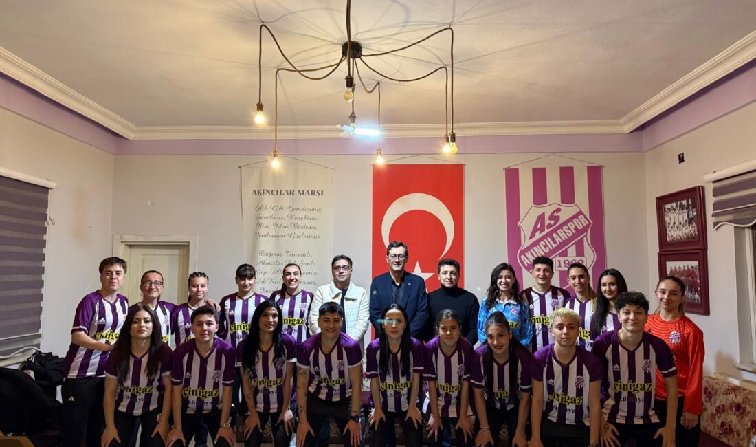 Bölgesel Amatör Lig ekiplerinden Kütahya Tavşanlı Akıncılarspor, yeni sezon öncesi