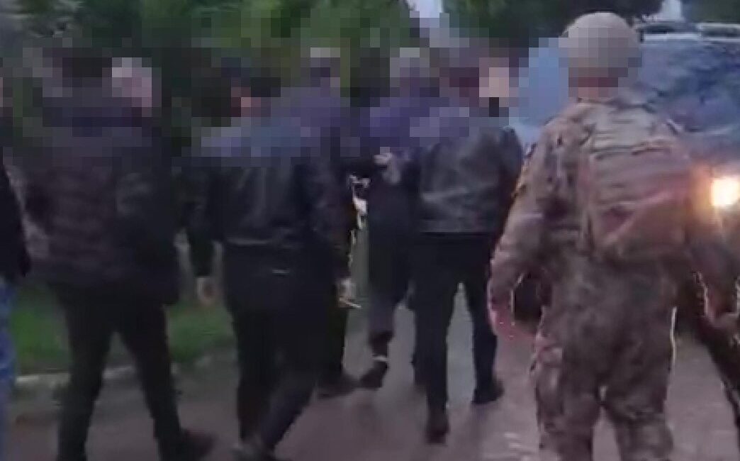 Kocaeli'de cinayet suçundan hakkında kesinleşmiş müebbet hapis cezası bulunan ve