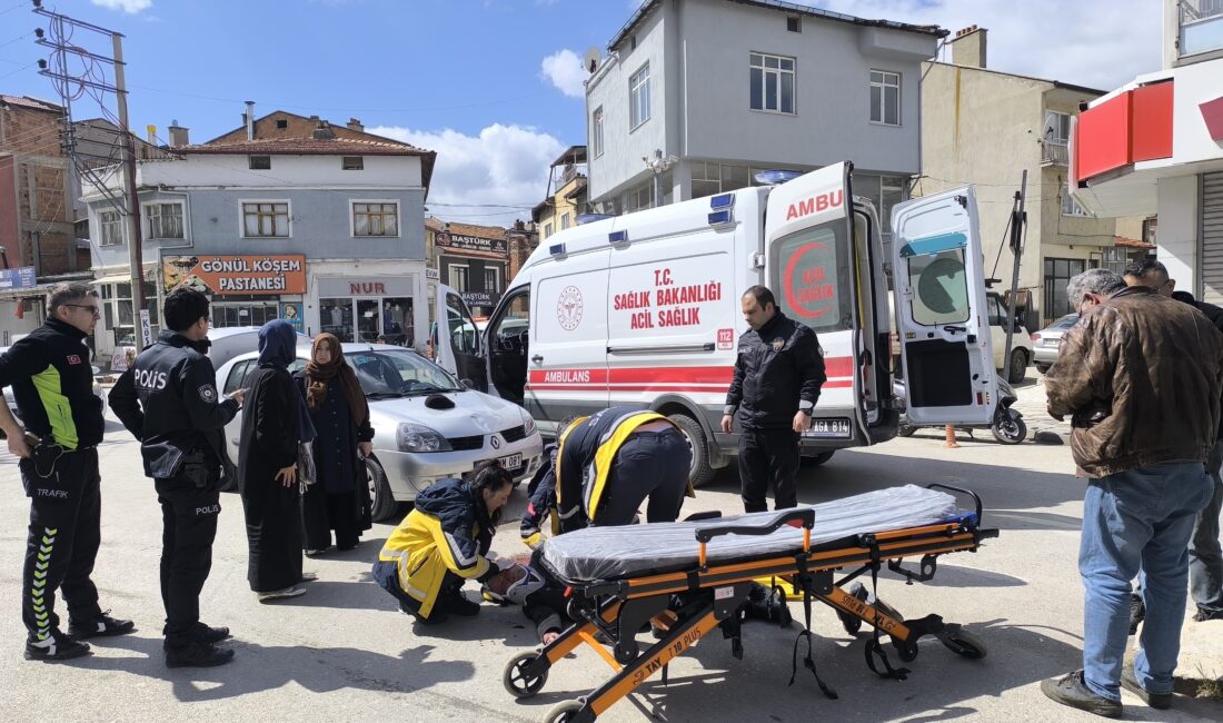 Afyonkarahisar’ın Şuhut ilçesinde yolun karşısına geçmeye çalışan bir vatandaş, otomobilin