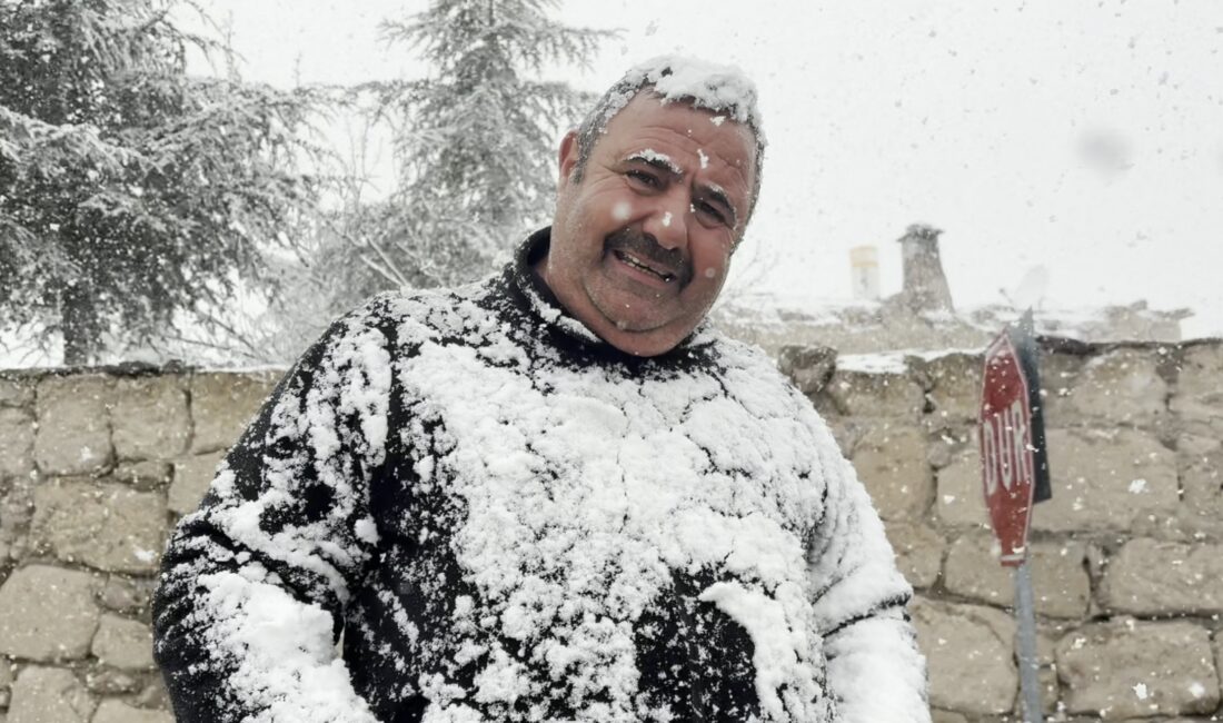 Baharın gelmesi beklenirken Aksaray'da etkili olan kar yağışı hayatı olumsuz