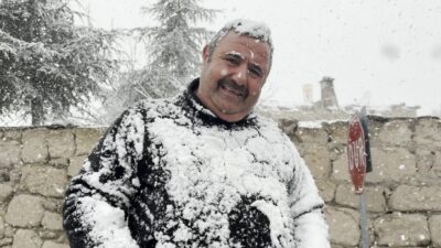 Baharın gelmesi beklenirken Aksaray'da etkili olan kar yağışı hayatı olumsuz