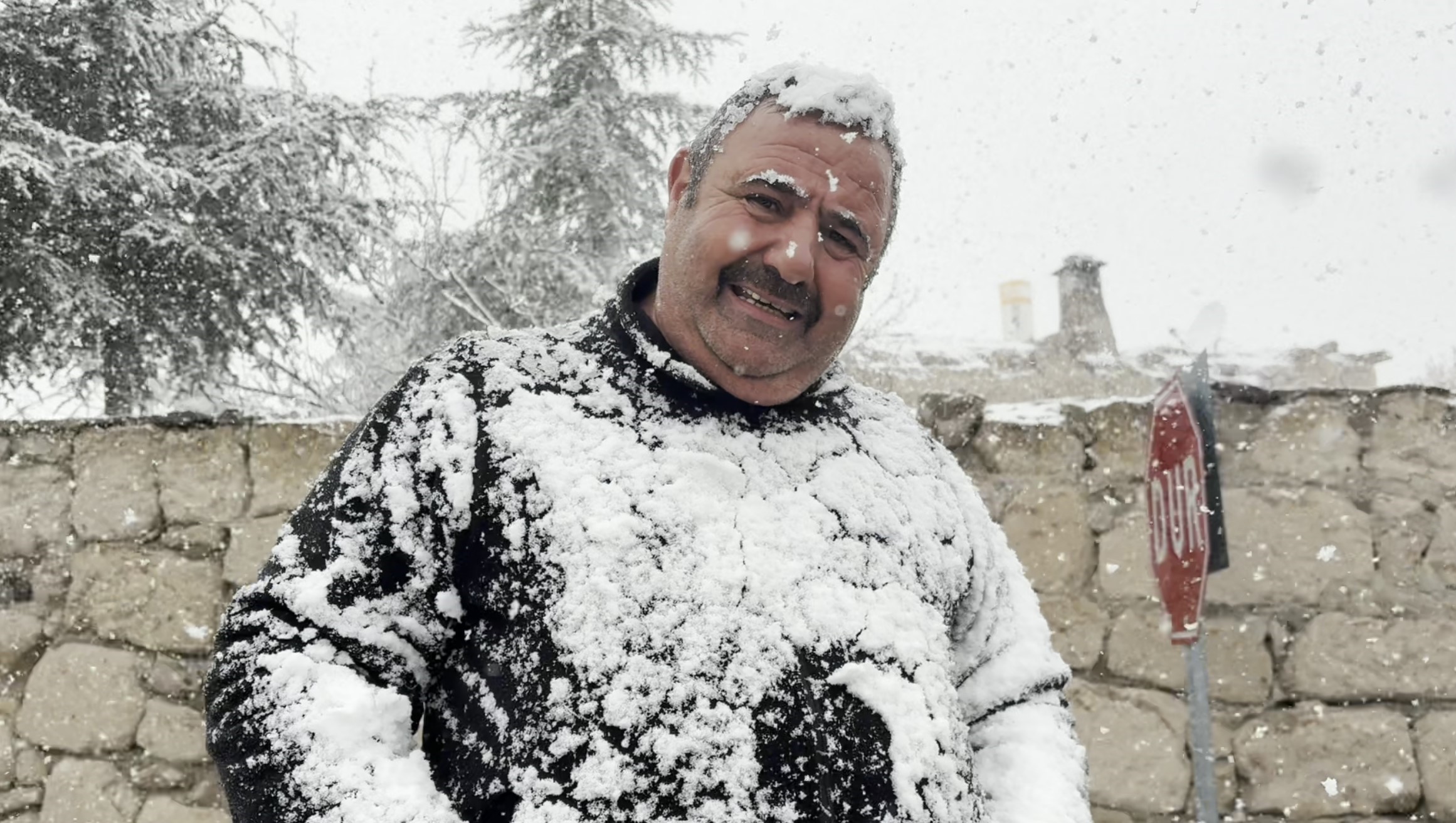 Baharın gelmesi beklenirken Aksaray'da etkili olan kar yağışı hayatı olumsuz