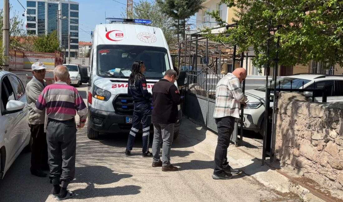 Aksaray’da her sabah olduğu gibi ekmek satışı yapmak için evinden