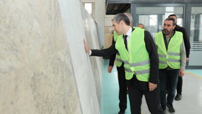 Afyonkarahisar Valisi Dr. Naci Aktaş, mermerin başkenti İscehisar’da gerçekleştirdiği ziyaretlerde,