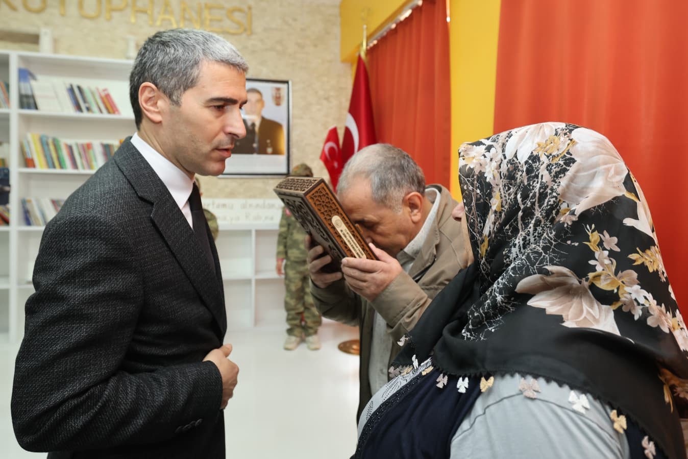 Afyonkarahisar’ın İscehisar ilçesinde, Şehit Ahmet Kaplan İlkokulu öğrencilerinin kendi emekleriyle