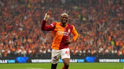 Galatasaray’ın dünyaca ünlü golcüsü Victor Osimhen, Fenerbahçe karşısında alınan 3-0’lık