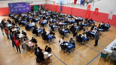 Afyonkarahisar Gençlik Merkezinde düzenlenen lise ve üniversite kategorilerindeki "Gençler Arası