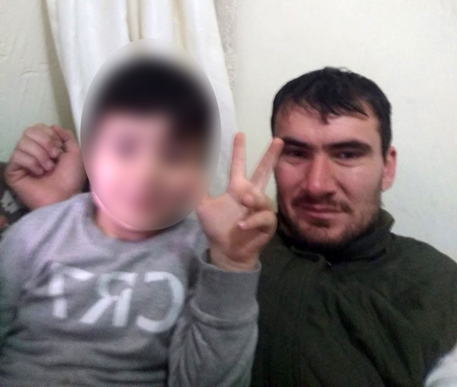 Kütahya’nın Tavşanlı ilçesinde Adranos Çayı kenarında hareketsiz yatan bir kişiyi