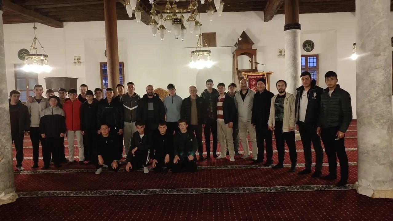 Afyonkarahisar’ın Şuhut ilçesinde düzenlenen Sabah Namazı Buluşması etkinliği, Zafer Anadolu