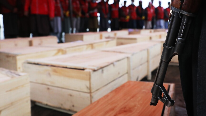 Afganistan, karşılıklı saldırıların olduğu Pakistan'ın operasyonlarında 761 kişinin hayatını kaybettiğini,