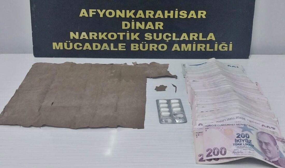 Afyonkarahisar İl Emniyet Müdürlüğü ekipleri, uyuşturucu ile mücadele kapsamında sokak