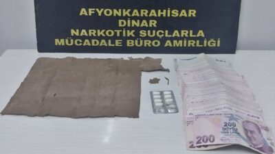 Afyonkarahisar İl Emniyet Müdürlüğü ekipleri, uyuşturucu ile mücadele kapsamında sokak