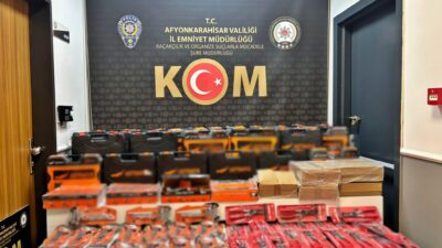 Afyonkarahisar İl Emniyet Müdürlüğü ekipleri, kaçakçılıkla mücadele kapsamında yürüttükleri çalışmalar