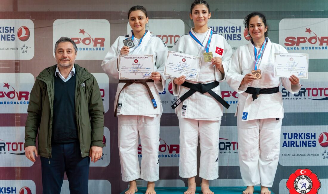 Ankara’da Türkiye Judo Federasyonu tarafından düzenlenen Spor Toto İşitme Engelliler