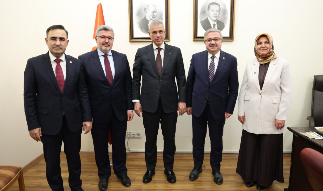 AK Parti Afyonkarahisar Milletvekilleri İbrahim Yurdunuseven, Ali Özkaya ve Hasan