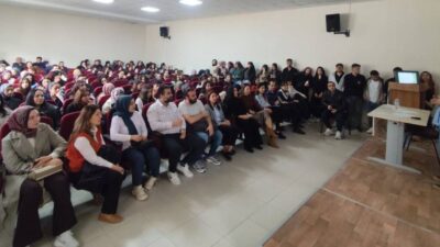 AFSÜ Atatürk Sağlık Hizmetleri Meslek Yüksekokulu Mezuniyet Komisyonu tarafından Mezun-Öğrenci