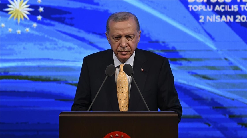 Cumhurbaşkanı Recep Tayyip Erdoğan, "2026'ya yağışların bereketiyle girdik. Barajlarımız doluyor,