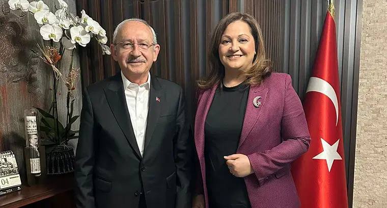 Bir gazetecinin CHP eski Genel Başkanı Kemal Kılıçdaroğlu’na "Kripto kılıç