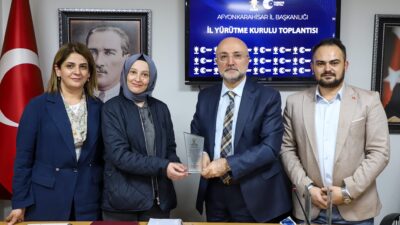 AK Parti Afyonkarahisar İl Başkanlığı tarafından her hafta düzenlenen İl