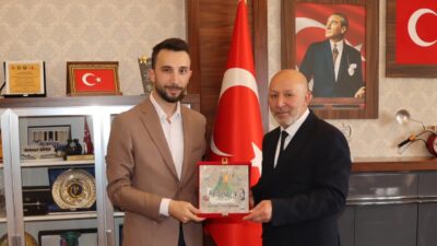 AK Parti Afyonkarahisar İl Gençlik Kolları Başkanı Mehmet Emin İntepe,