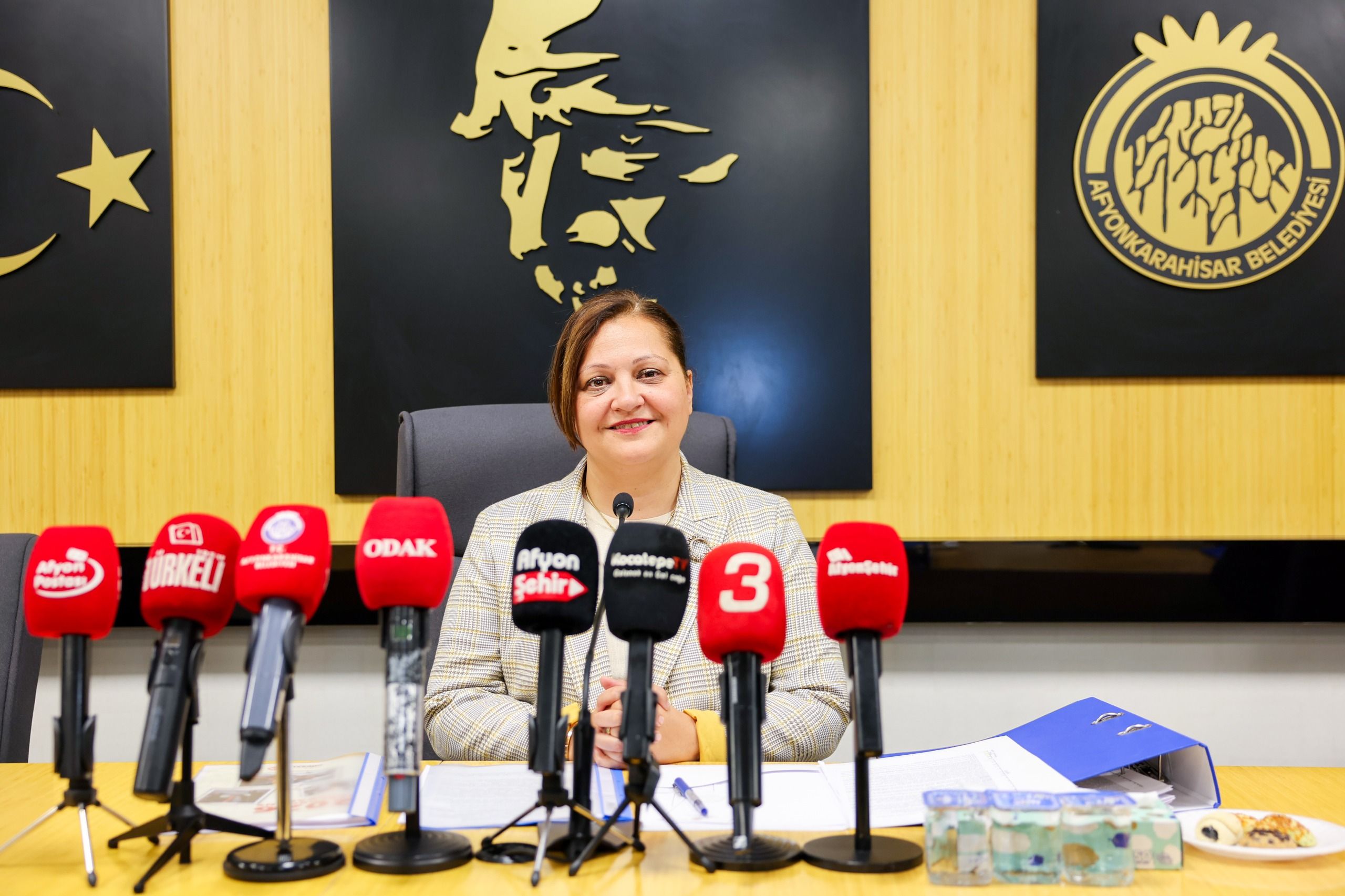 Afyonkarahisar Belediye Başkanı Burcu Köksal, Sultanlar Ligi’ne yükselerek tarihi bir