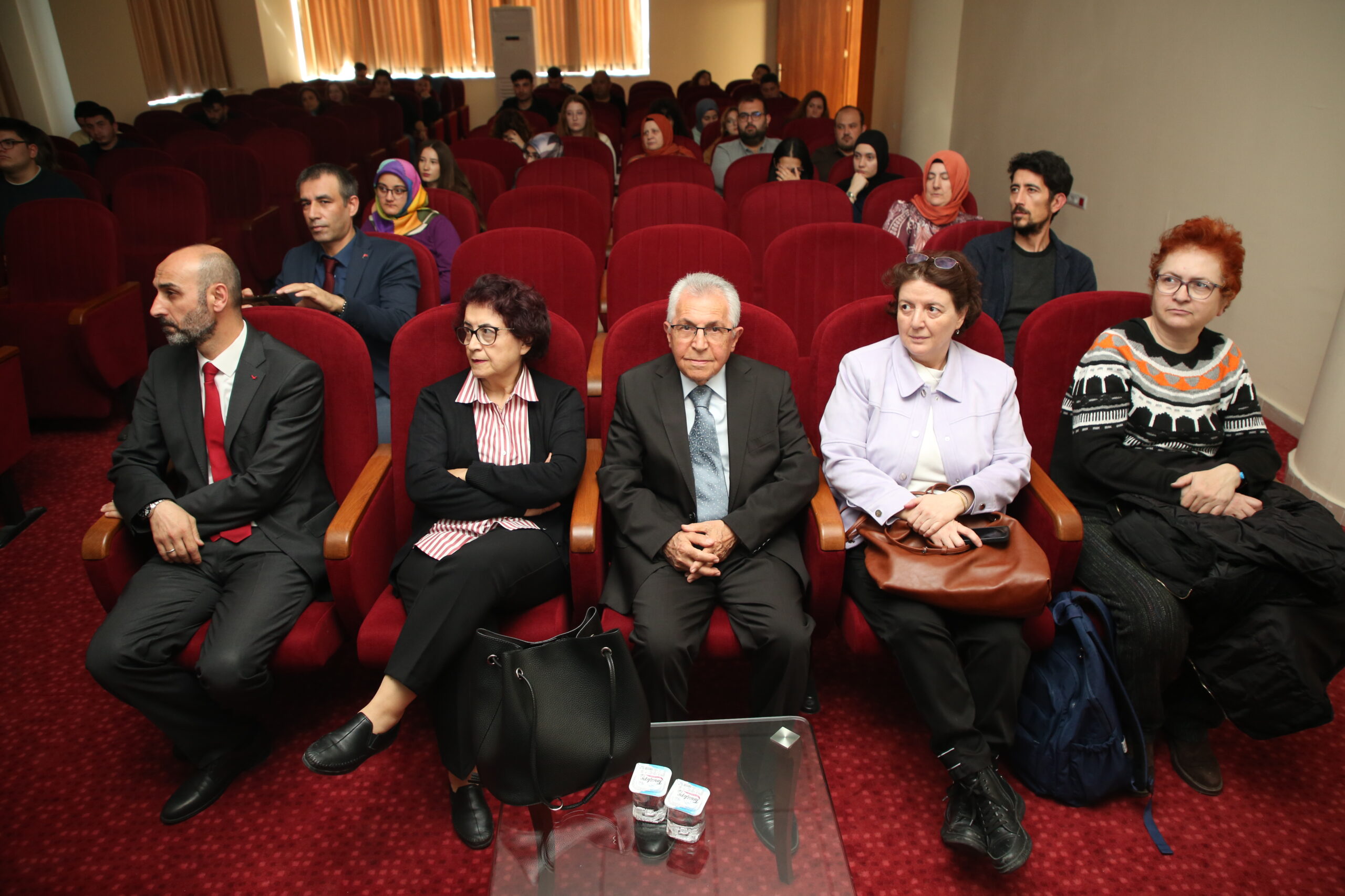 Afyon Kocatepe Üniversitesi (AKÜ) Kütüphane ve Dokümantasyon Daire Başkanlığı tarafından