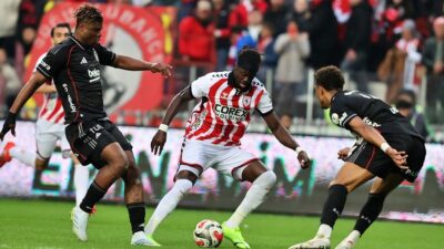 Samsunspor, Trendyol Süper Lig'in 30. haftasında sahasında Beşiktaş'ı 2-1 yendi.