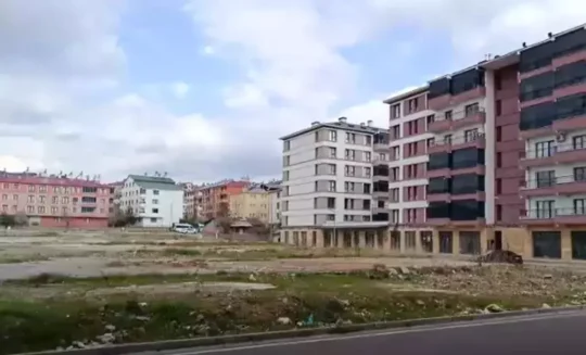 Bingöl’ün Yedisu ilçesinde Richter ölçeğine göre 4.4 büyüklüğünde deprem meydana