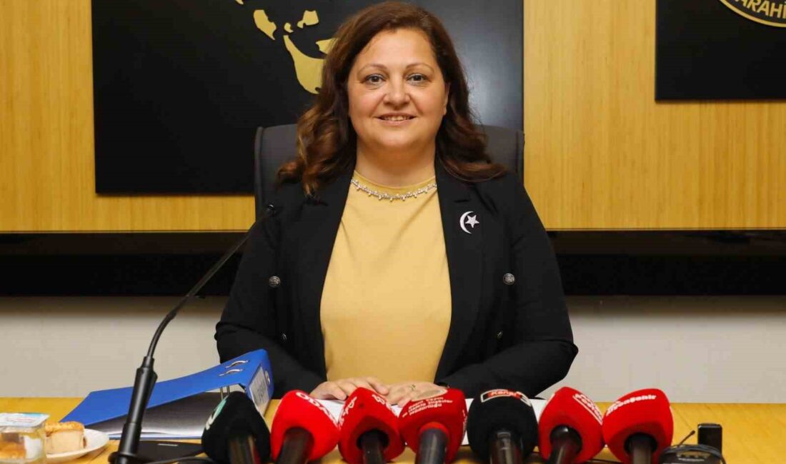 Afyonkarahisar Belediye Başkanı Burcu Köksal, İzmir'in Bornova ilçesinde meydana gelen
