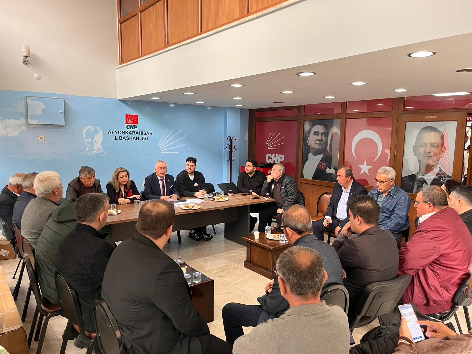 Cumhuriyet Halk Partisi ilçe başkanları toplantısı, il başkanlığı binasında gerçekleştirildi.