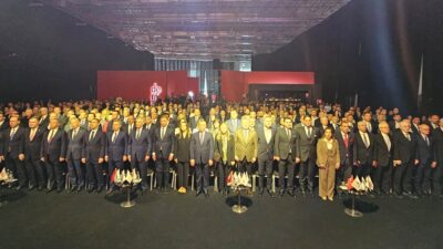 TÜMMER Başkanı Hanefi Şimşek, Marble İzmir Fuarı’nda yaptığı konuşmada sektörün