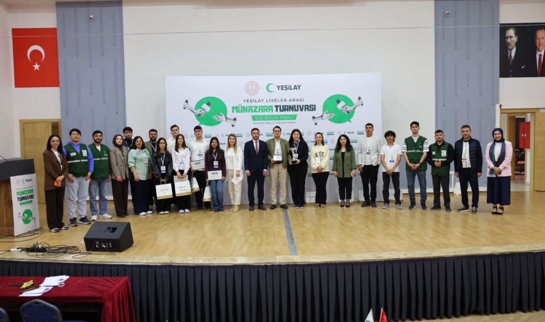 Yeşilay tarafından düzenlenen Münazara Turnuvası Ege Bölge Finali, Afyonkarahisar’da yoğun