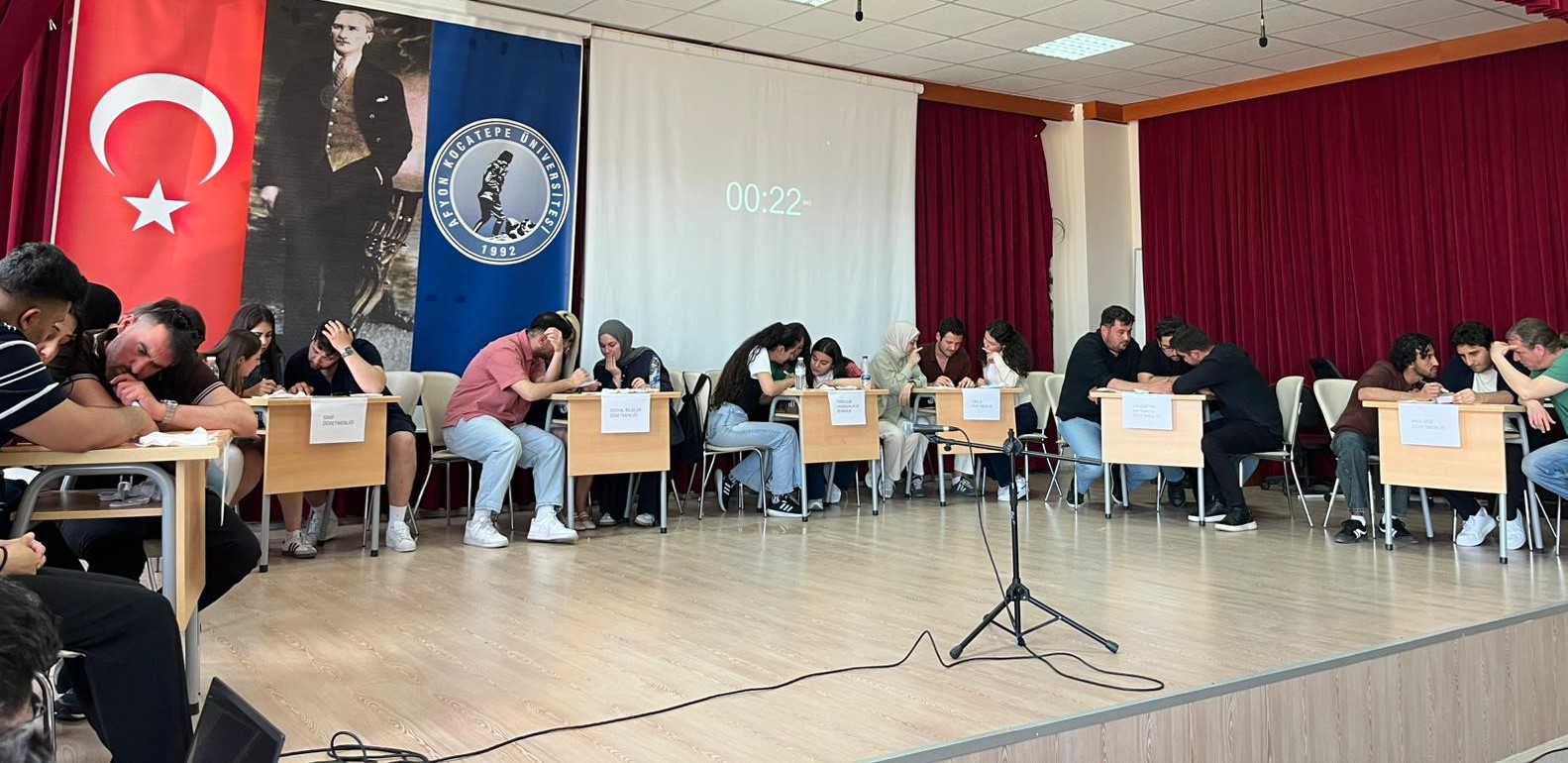 Afyon Kocatepe Üniversitesi (AKÜ) Eğitim Fakültesi ve Eğitim Bilimleri Topluluğu