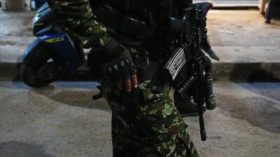 Kolombiya’nın Ekvador sınırında yasa dışı silahlı grupların patlayıcı yüklü insansız